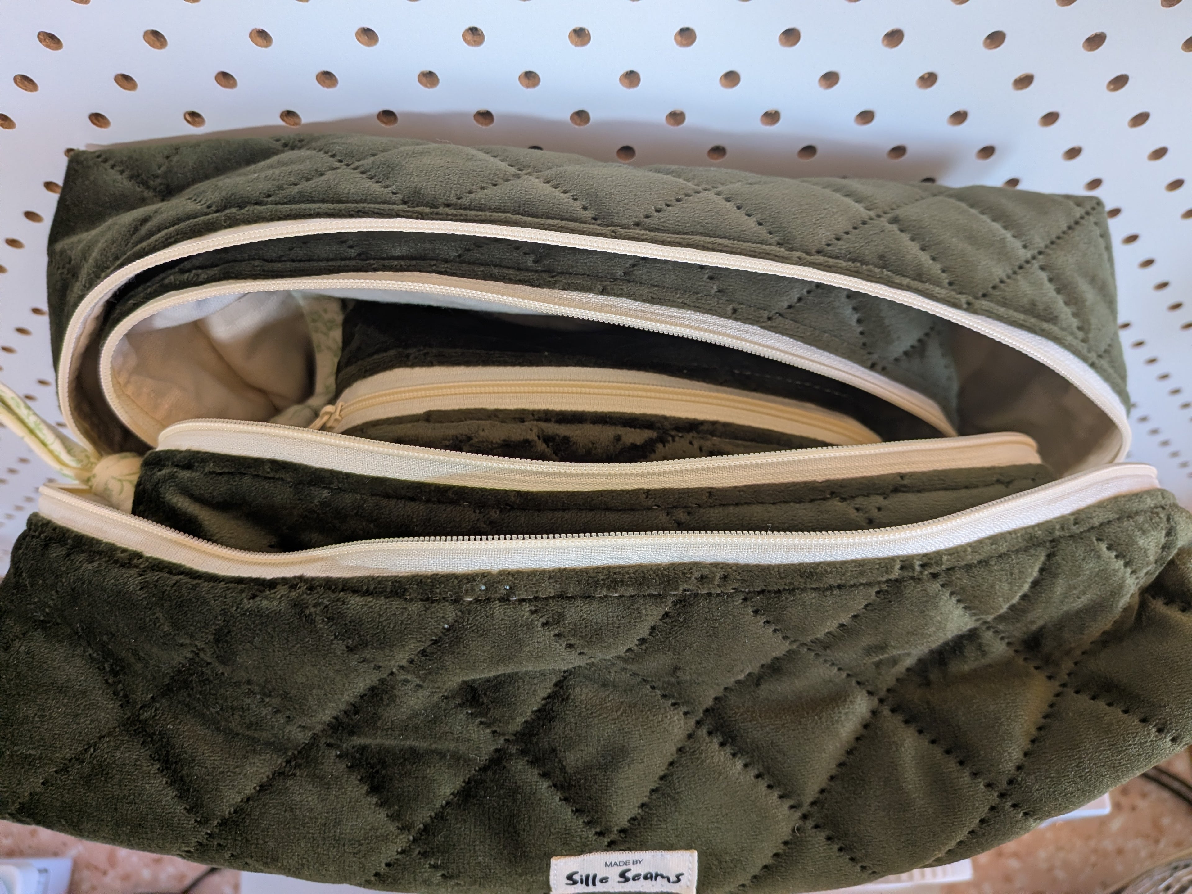 Green velvet boxy bags, SET OF 3