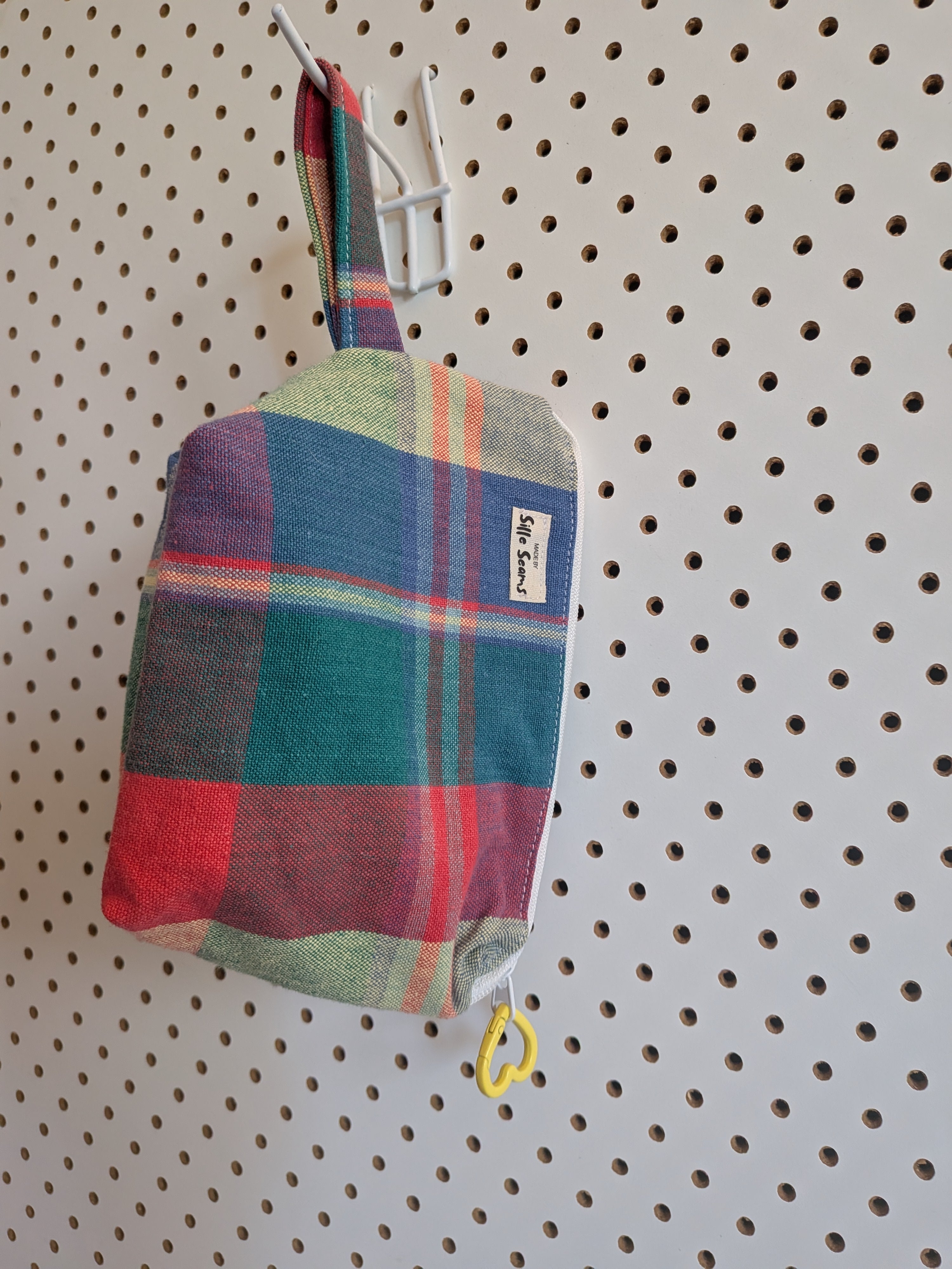 Coin purse, rainbow