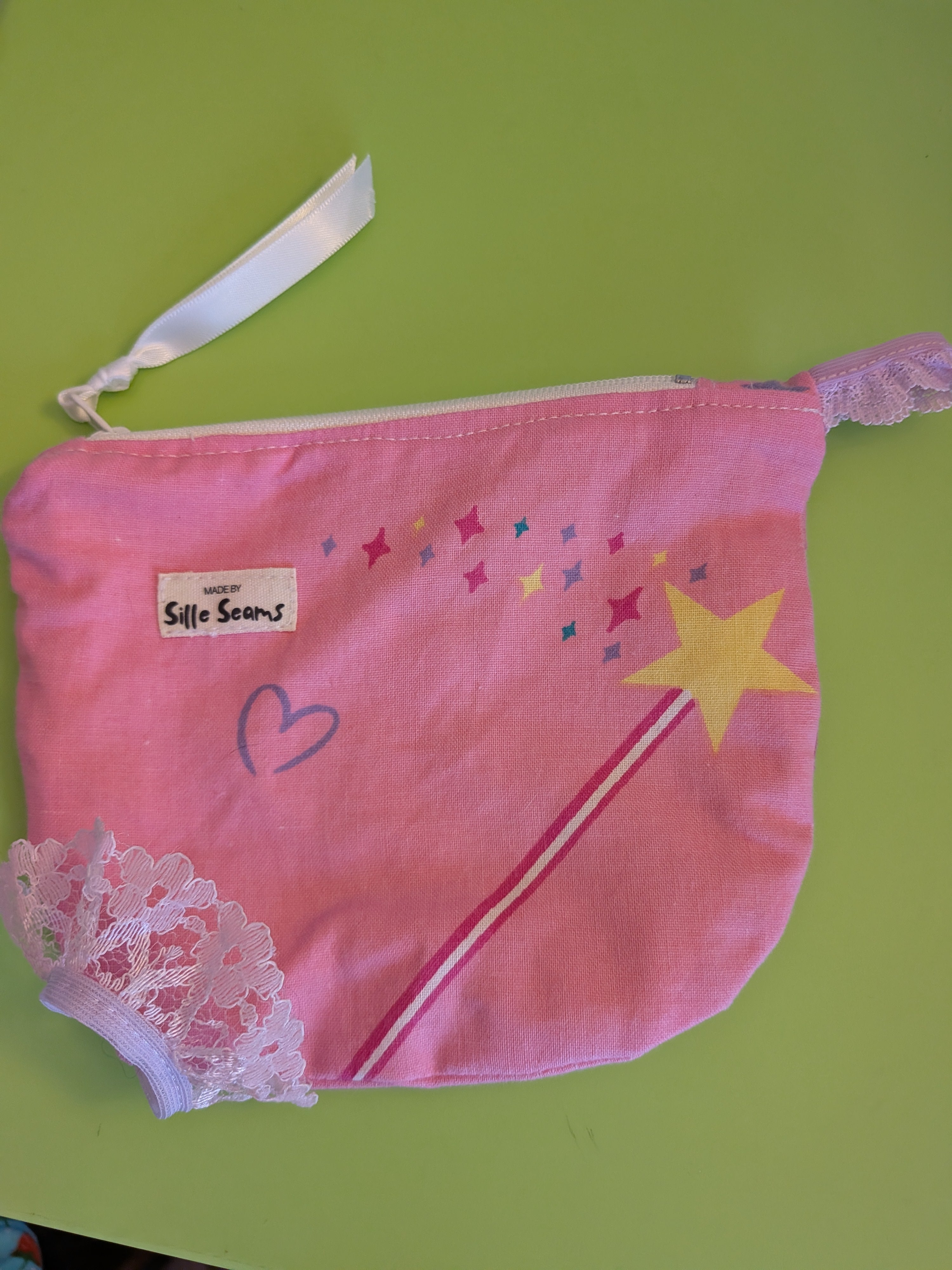 Barbie coin purse (wand)